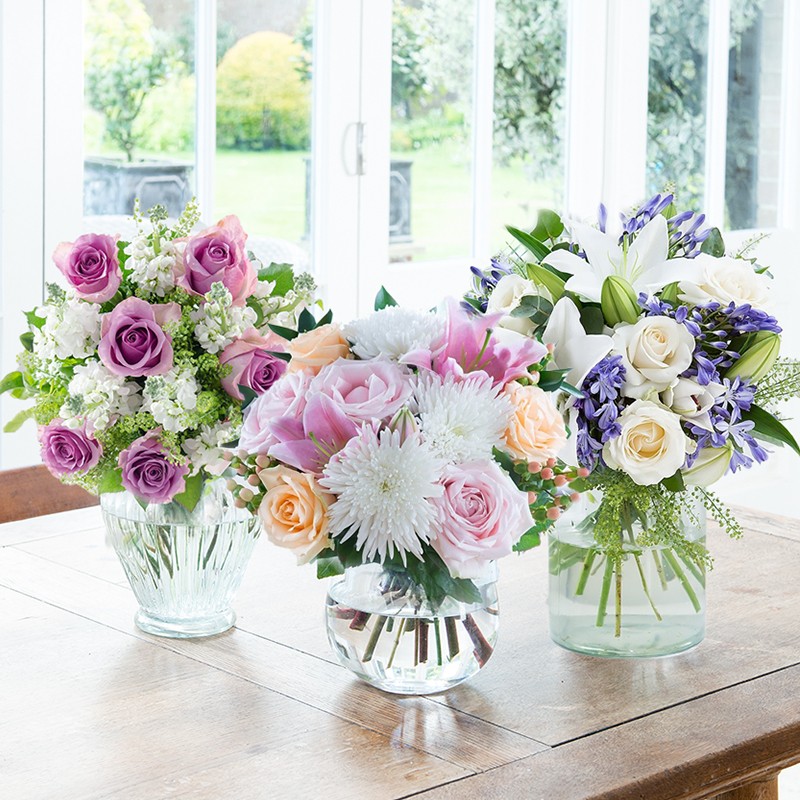 Seasonal Gift Subscription - Monthly Flowers - Flowers from £25 - Flowers Free Delivery - Flowers for a Year - Blossoming Gifts